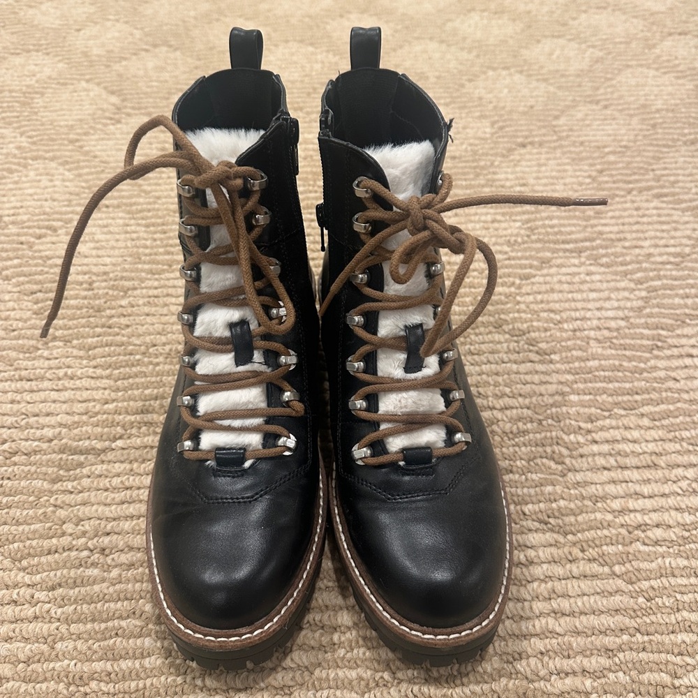 Target Black and Brown Lace-Up Women's Boots w faux fur